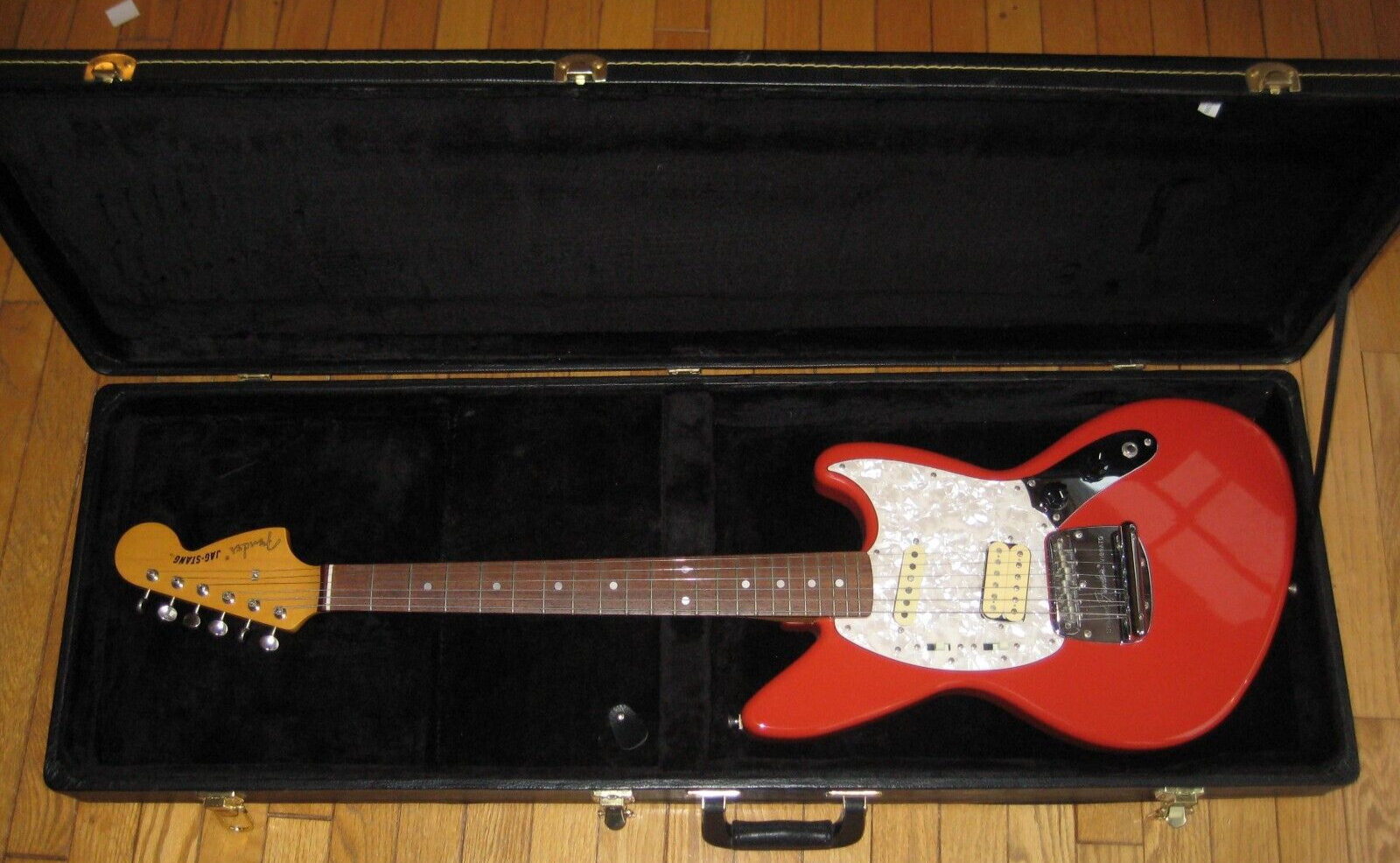 Fender Jag-Stang 赤 1997 Fender Jag-Stang Fiesta Red Kurt Cobain – Draggin' Guitars