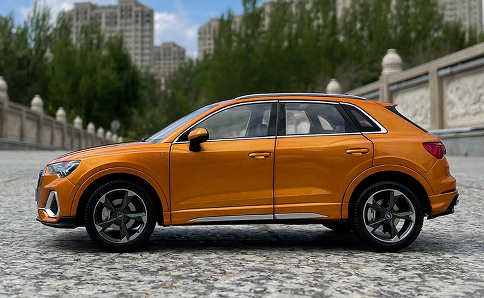 AUDI - AudiアウディQ3プルスオレンジ1/43未開封新品ミニカーQ2Q4Q5Q7Q8 AudiアウディQ3プルスオレンジ1/43未開封新品ミニカーQ2Q4Q5Q7Q8