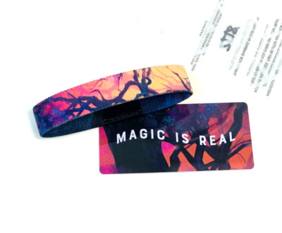 ZOX **MAGIC IS REAL** Silver Single Medium Wristband w/Card NIP