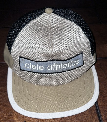 Mesh Cap Beige On Black