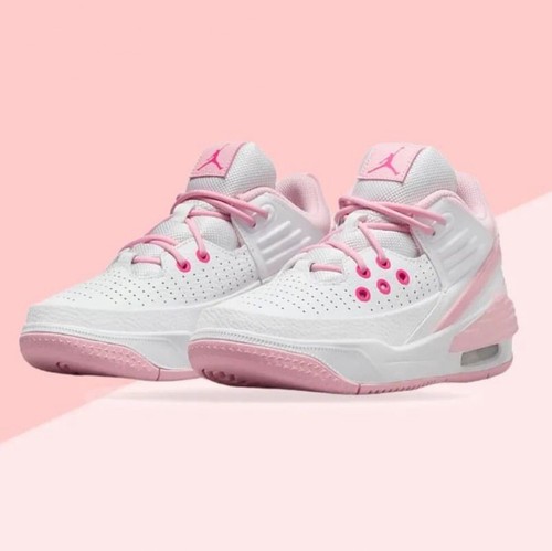 ♫新品タグ付・定価19,250円♫ Nike Jordan Max Aura 5 Amazon.com | Men's Jordan Max Aura 5 | Fashion Sneakers
