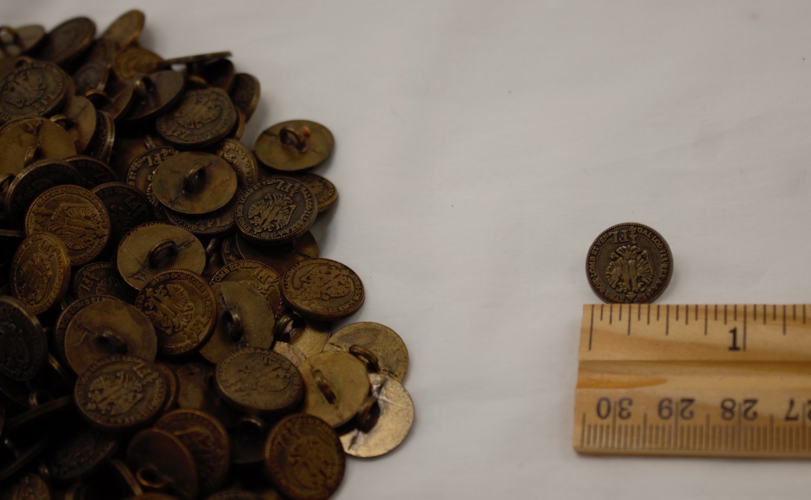 Vtg Buttons Austrian Coin Replica Metal Buttons 1/4 Fl. 