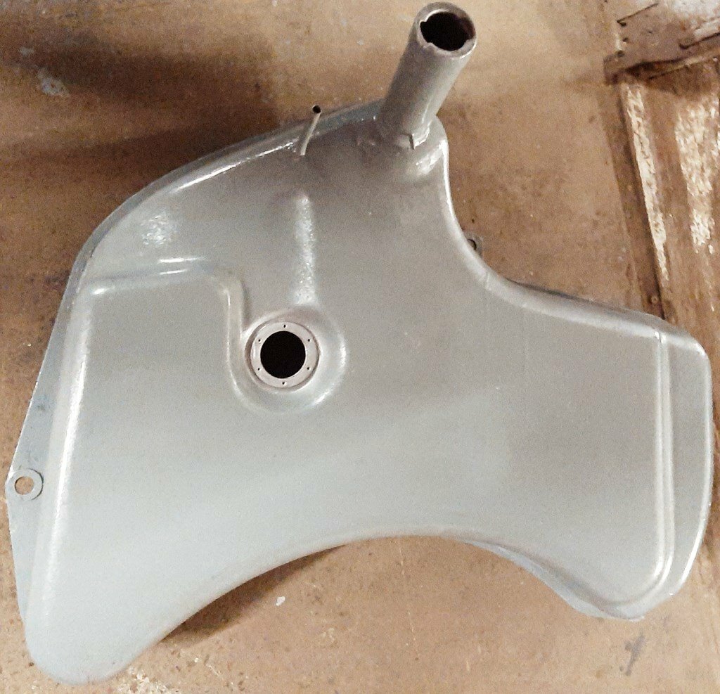 JAGUAR DAIMLER MK2/V8 PETROL TANK ORIGINAL in Tewkesbury