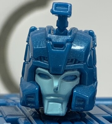 Hasbro Transformers Titans Return Deluxe Class BLURR Complete w/G1 Toy Stickers