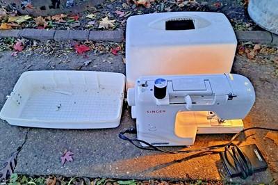 Singer Protege 2639 80 Stitch Sewing Machine  works
