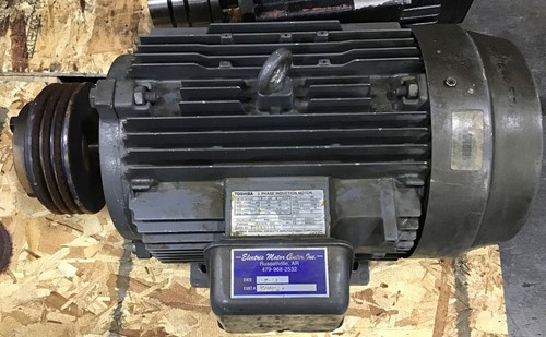 Toshiba Induction Motor 3 PH 7.5 kw 1435/1740 rpm 200/220V Toshiba Induction Motor 3 PH 7.5 kw 1435/1740 rpm 200/220V