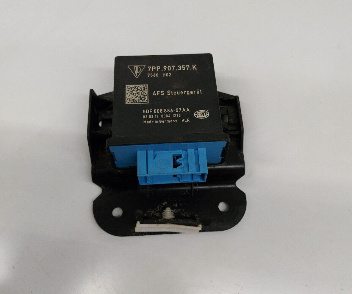 2015-2018 PORSCHE MACAN OEM HEADLIGHT LAMP LEVELING CONTROL MODULE 7PP907357K