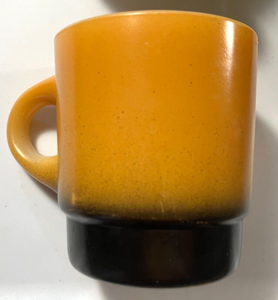 高価値 Fire King Vintage Coffee Mug Cream-Black Stackable C-Handle その他