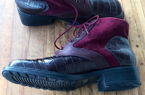 Vintage Boots 1990s Red Croco Suede Leather Size 9.5 Lace Up Spring Ladies Shoes