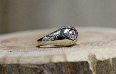 14 Kt White Gold Vintage Bezel Set Diamond Ring Size 6