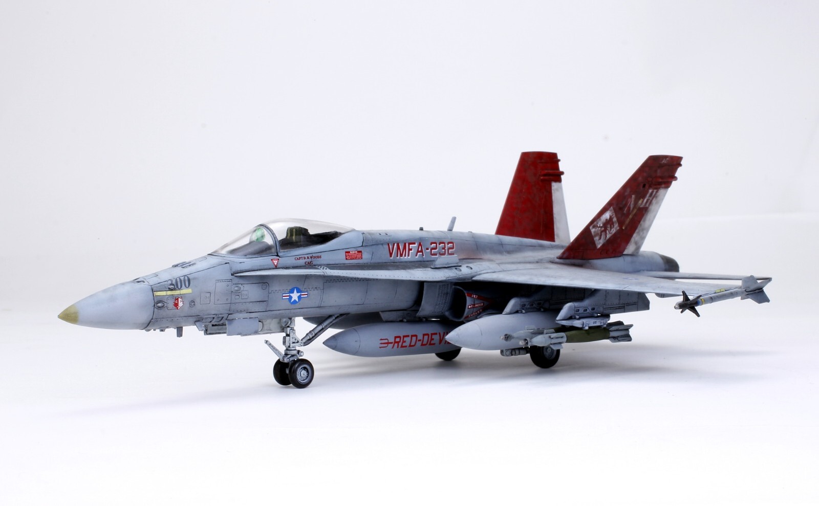 1/32 アカデミー USMC F/A-18A+ RED DEVILS Academy 1/32 USMC F/A-18A+ VMFA-232 RED DEVILS Hobby Model