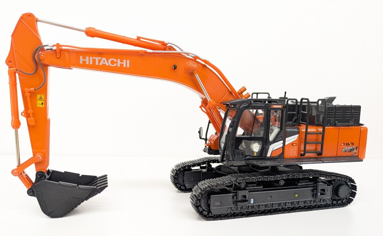 Hitachi ZX490LCH-7 Diecast Excavator Model 1/50 Scale