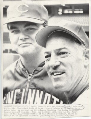 1972 Press Photo Reds Mgr Sparky Anderson With Hurler Gary Nolan Before Workout