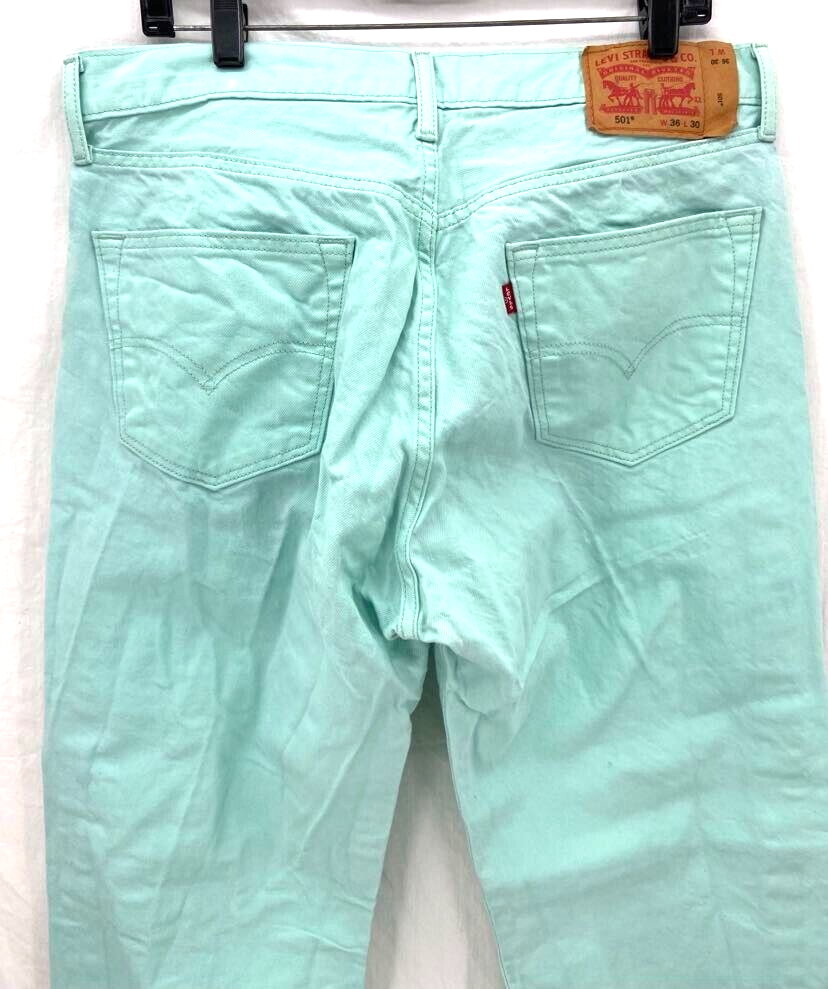 Levi's Strauss & Co 501 Aquamarine Straight Leg Denim Jeans Levi's Strauss & Co 501 Aquamarine Straight Leg Denim Jeans