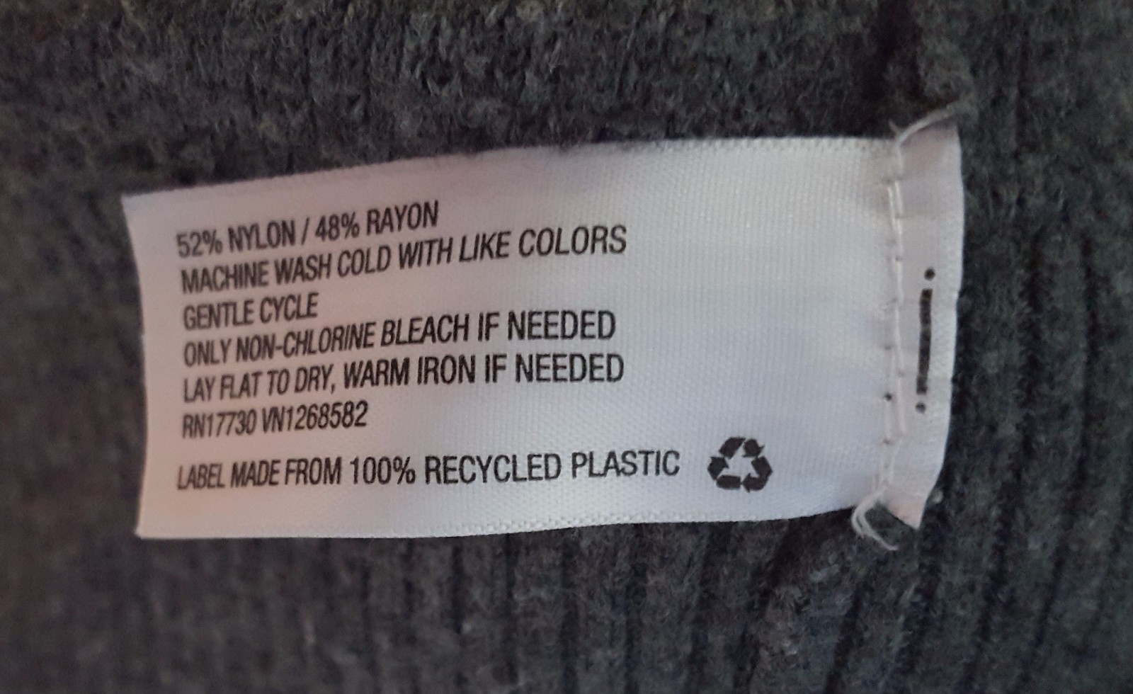 Liz Lange Maternity Size XS Gray Tunic Sweater Top Lightweight T48