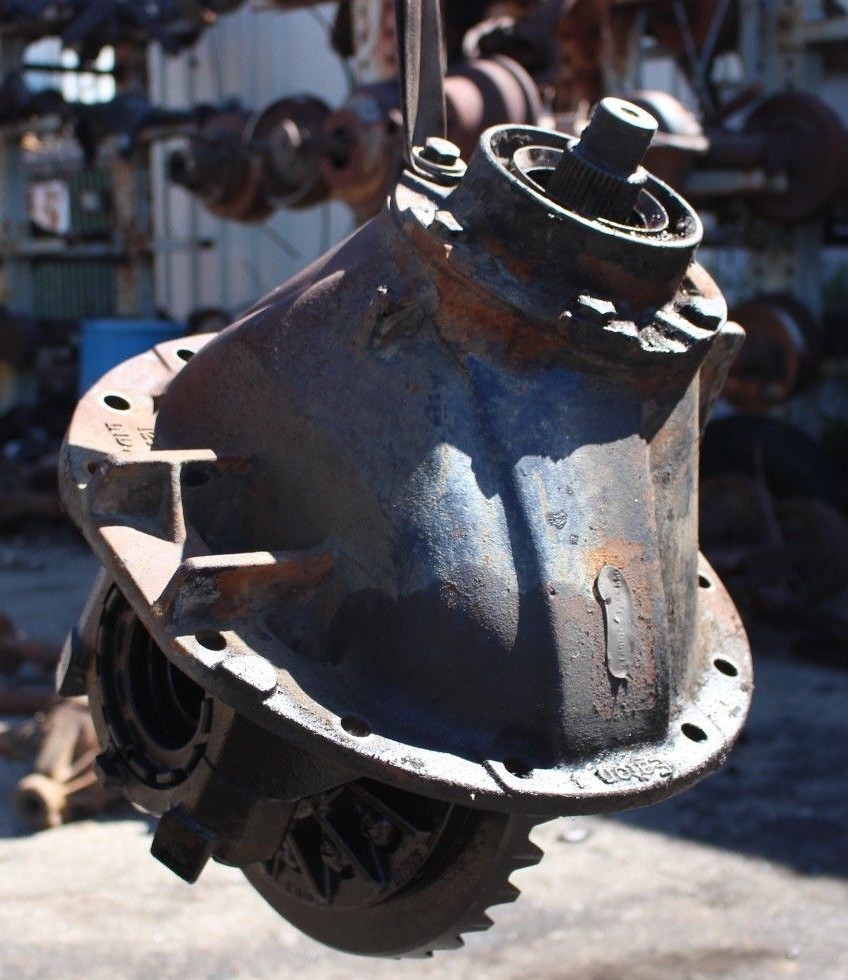 ●AFTERSHOCK Eaton Spicer 19060S 3.70 Ratio 39 Spline Drop Out Cast