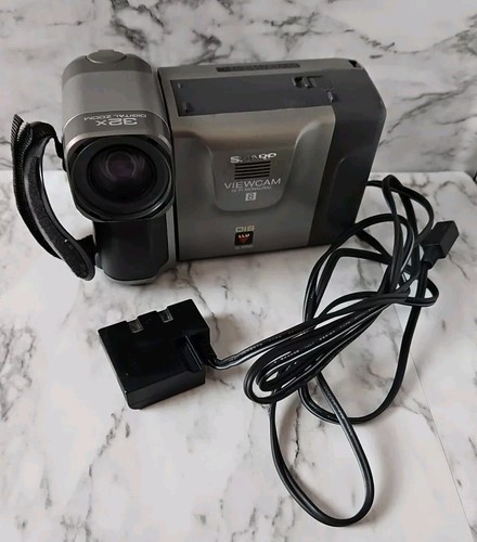 SHARP VL-27-W.   ハンデイカメラorビデオ SHARP VL-27-W. ハンデイカメラorビデオ