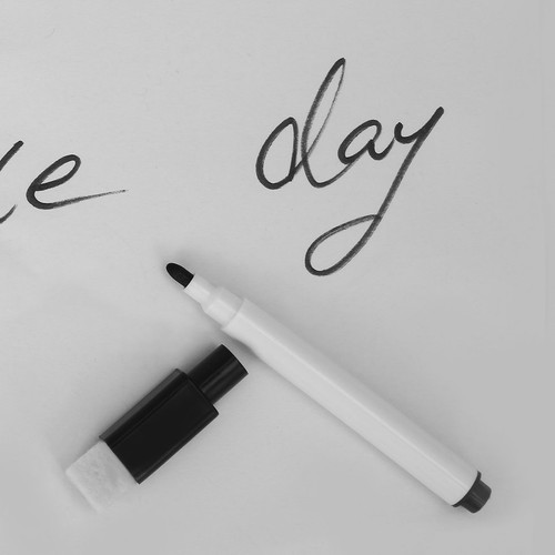5pcs//Set New Portable Whiteboard Pen Erasable Dry White Board Markers Pen AO