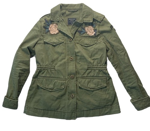 ゲリラ新品　Abercrombie & Fitch フード付ミリタリージャケット ゲリラ新品 Abercrombie & Fitch フード付ミリタリージャケット