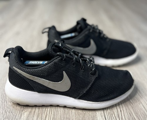 Nike Roshe Run One Black Metallic Silver Platinum White