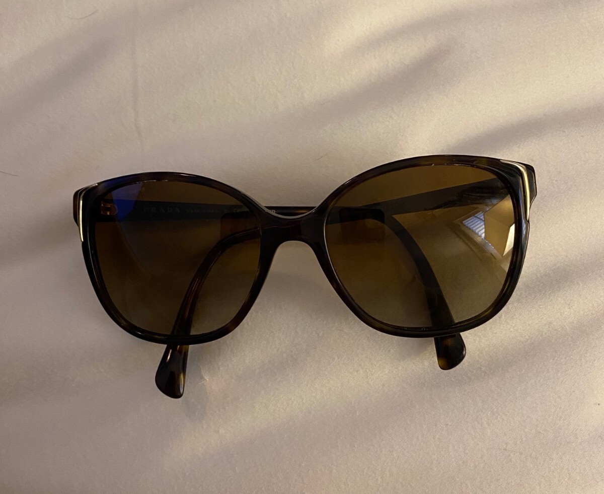 J*A様 PRADA SPR 25N サングラス ケース付き PRADA プラダ SPR 25N ビッグフレーム サングラス メガネ 眼鏡