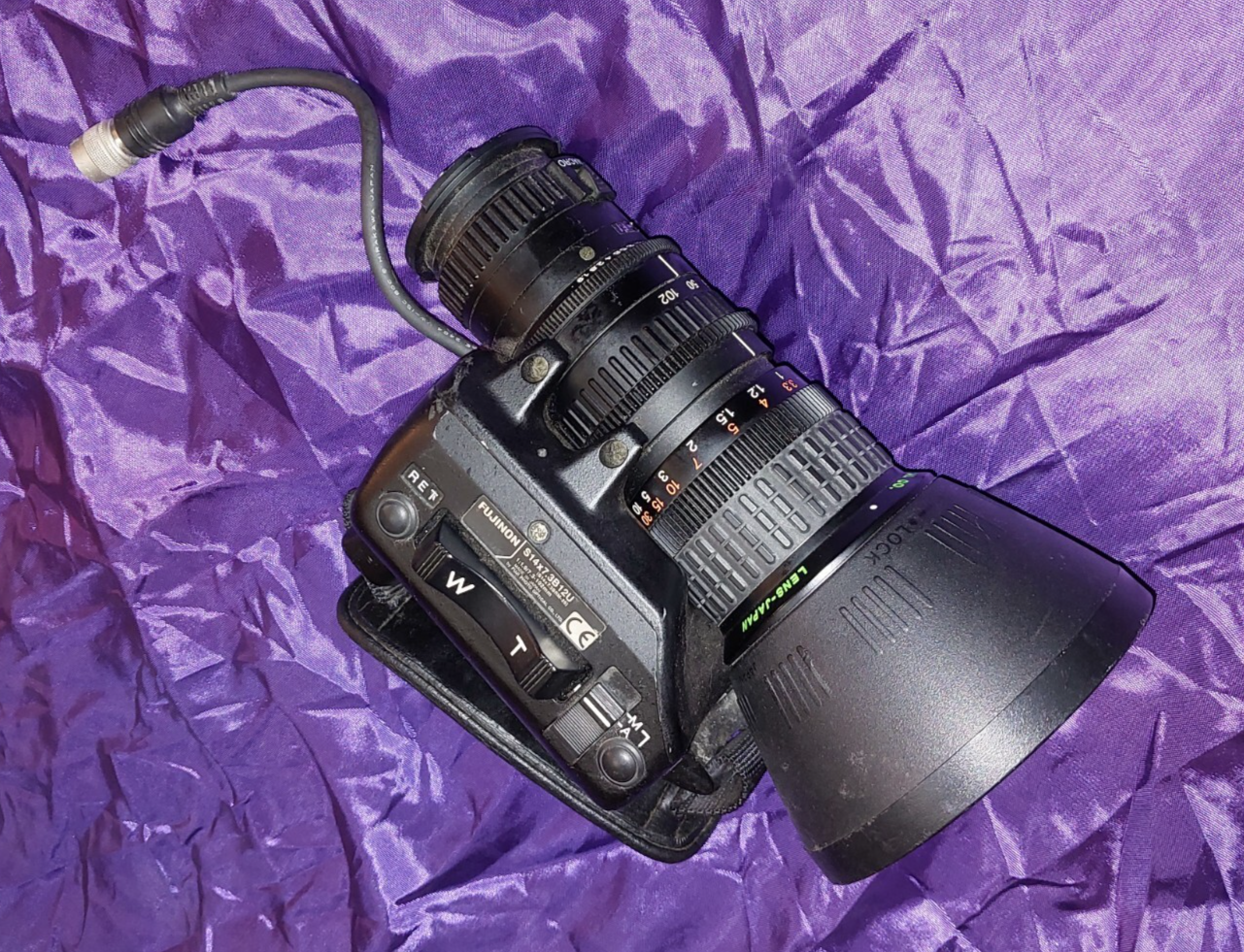FUJINON ・W S 1:6.3 360mm Fujinon 360mm f-6.5 Lens | Photrio