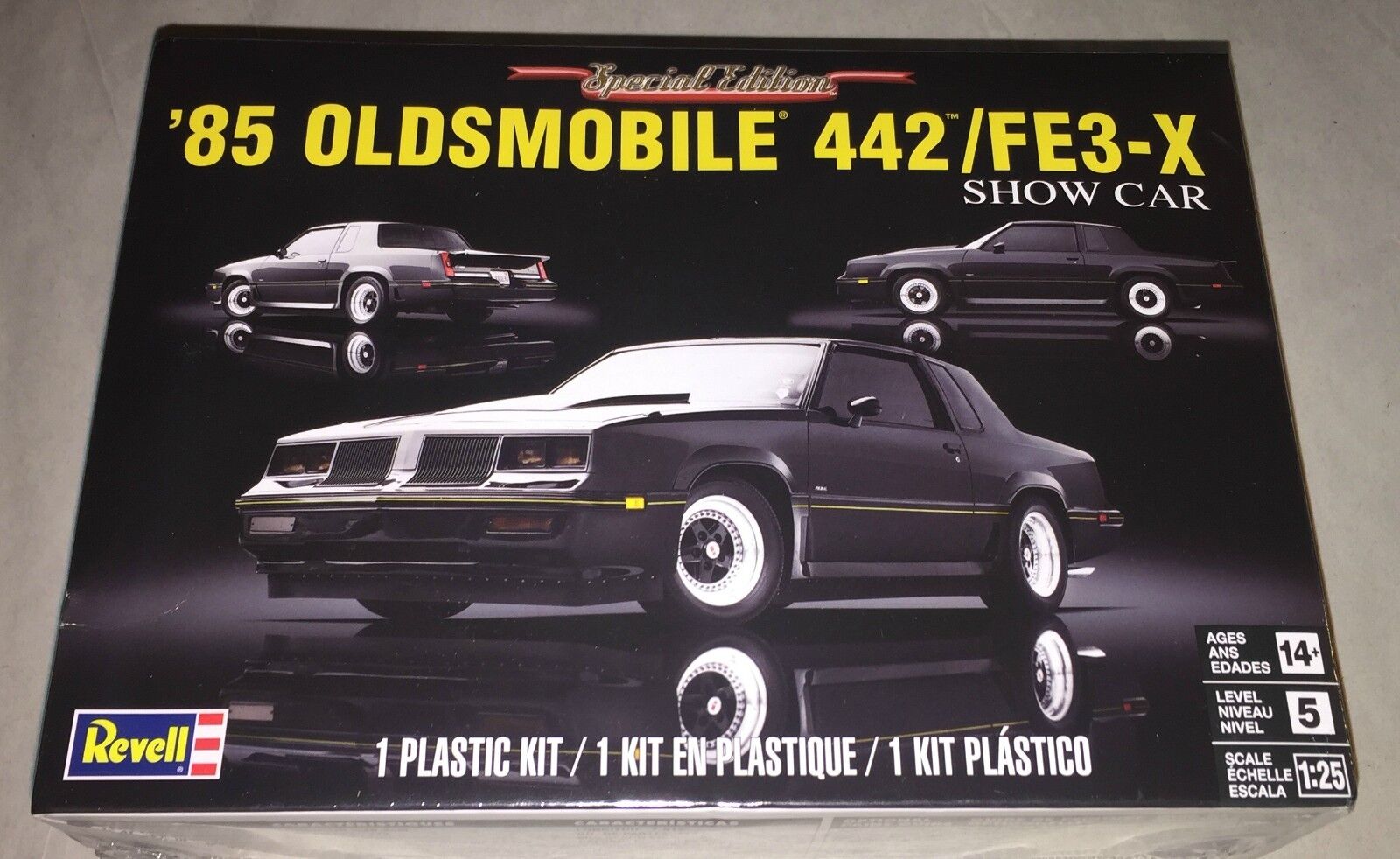 Revell '85 Oldsmobile 442 FE3-X Show Car 1/25 model car kit new 4446.
