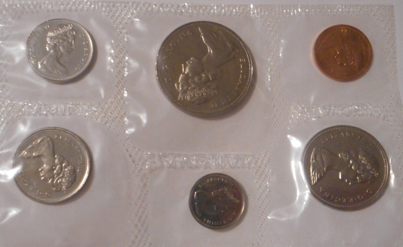 1968 ROYAL CANADIAN MINT UNCIRCULATED SET IN ORIGINAL ENVELOPE