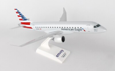 SKYMARKS (SKR902) AMERICAN EAGLE (ENVOY) EMB175 (N220NN) 1:100 SCALE MODEL