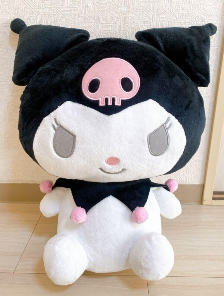 Got a super big plushie at a game center, and bought Kuromi