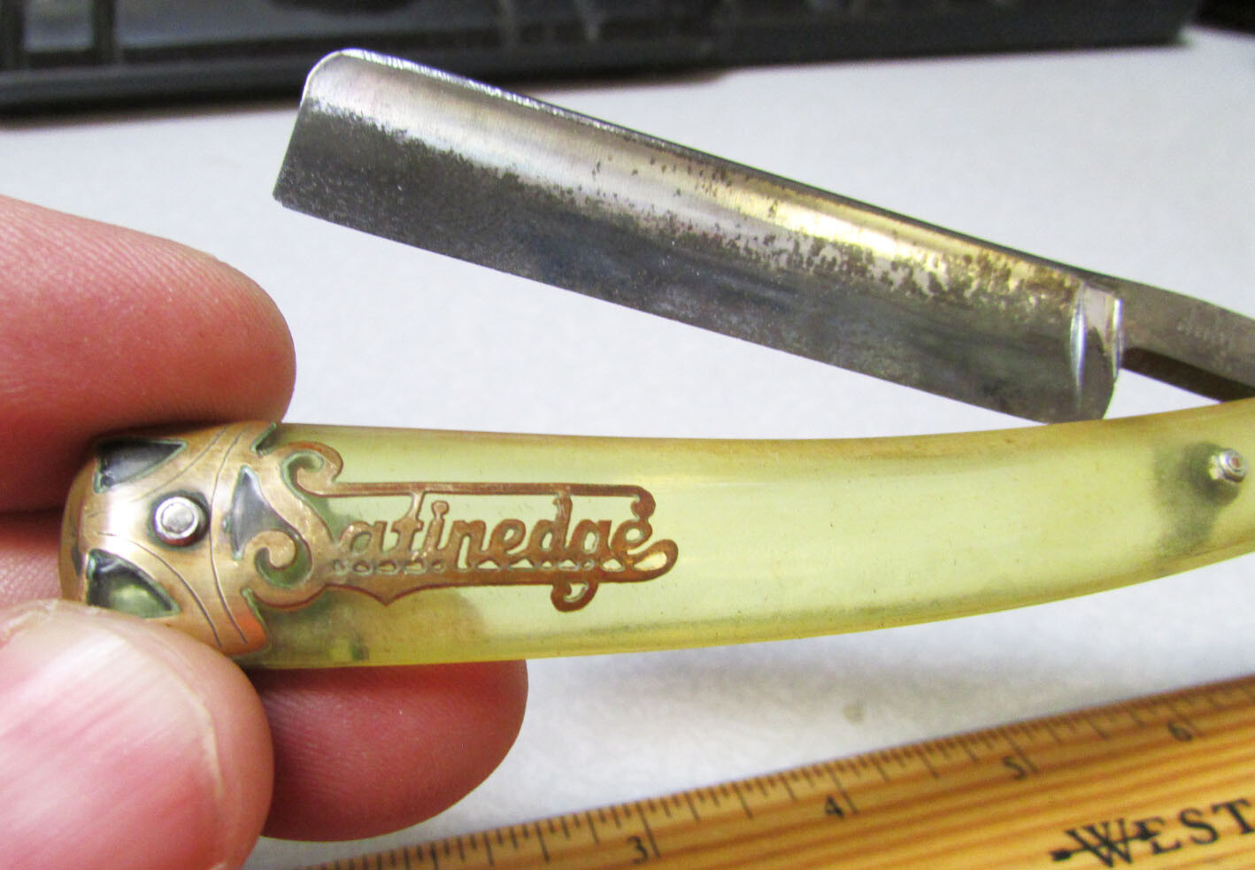 vintage Satinedge Dubl Duck German Razor blade & handle, great condition