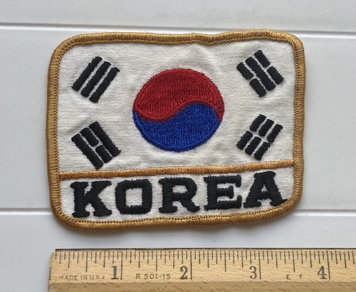バッジ　韓国　国旗　KOREA Amazon | 大韓航空韓国国旗 ピンバッジ2個セット 1 | バッジ