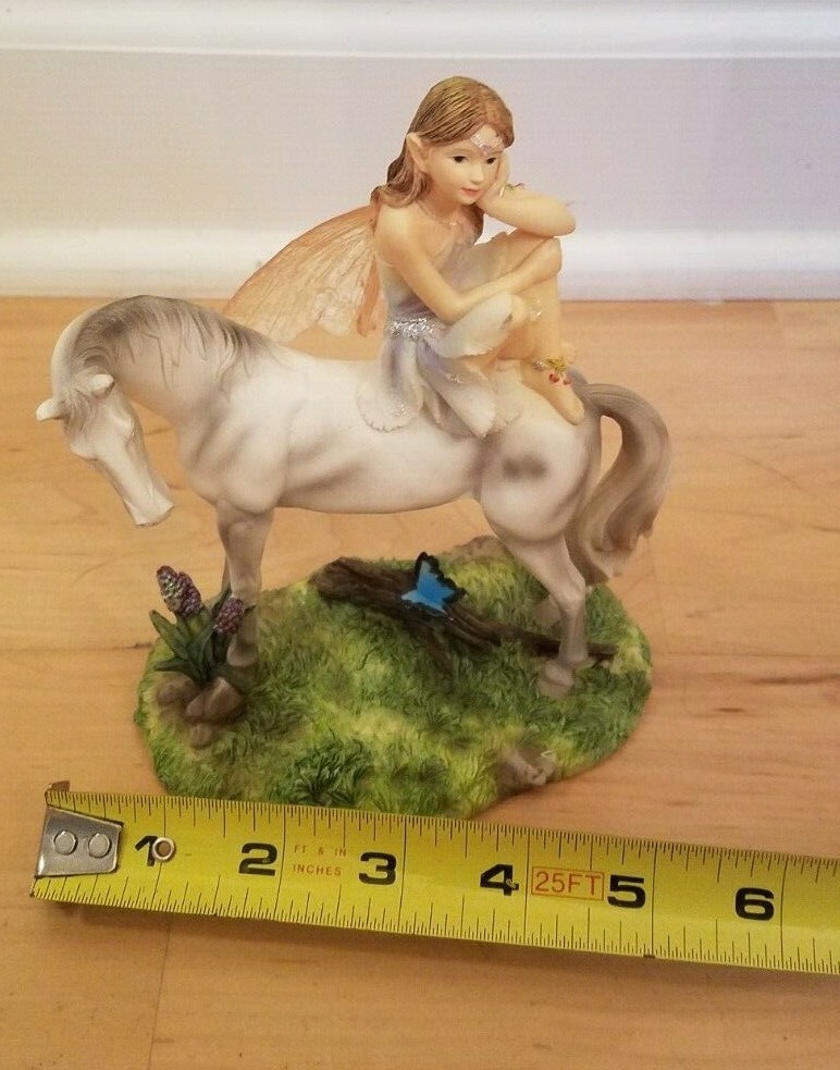 Faerie Glen Daydreaming figurine
