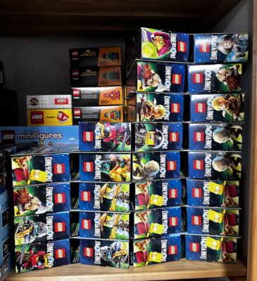 Lego dimensions hotsell display case