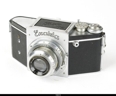 Exaktaカメラケース 003 <Exakta Camera Case> Exakta Camera Rear Window | ReplicaPropStore