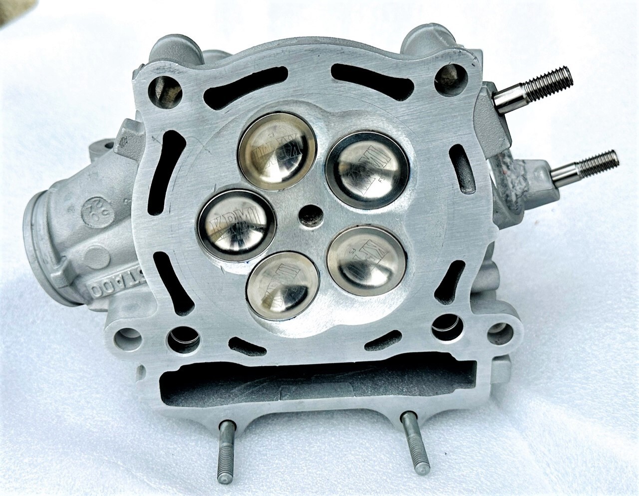 06-09 YZ450F Ported Assembled Cylinder Head Port Polish 06-09 YZ450F Ported Assembled Cylinder Head Port Polish
