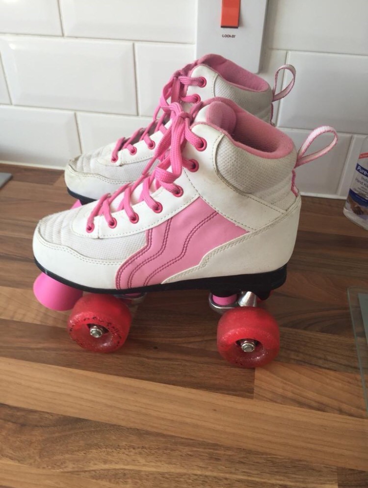 FREE roller boots size uk 3 inc light up wheels in Sunderland, Tyne