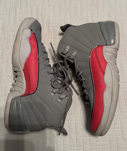 ユリアン Air Jordan 12 Retro (GS) Wolf Grey/Racer Pink-Black 510815