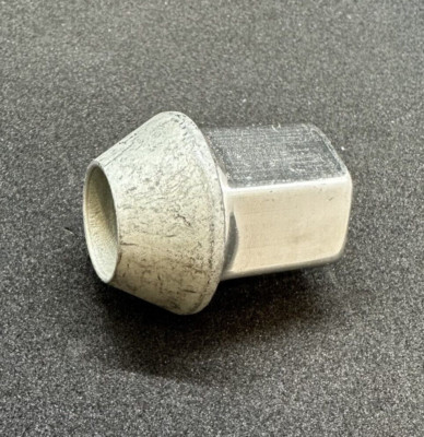 Range Rover Evoque Alloy Wheel Nut M14x1.5 60d Tapered Seat 21mm Hex 