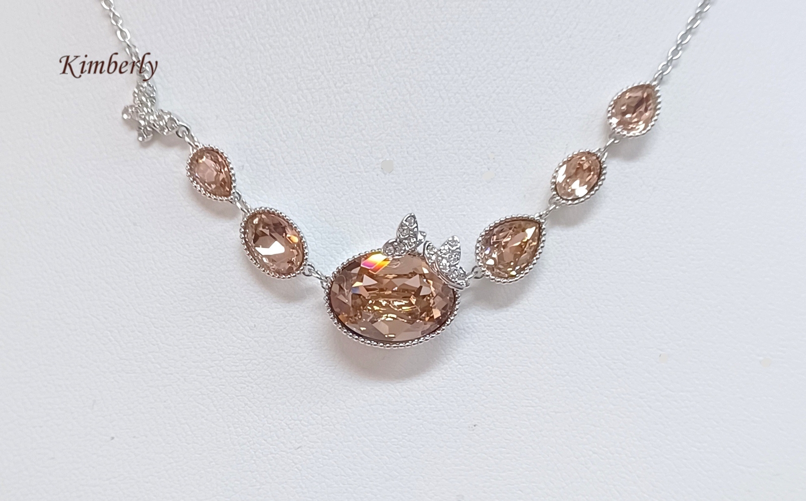 Swarovski Cinderella necklaceディズニーコラボ Swarovski Cinderella Pendant – Pit-a-Pats.com