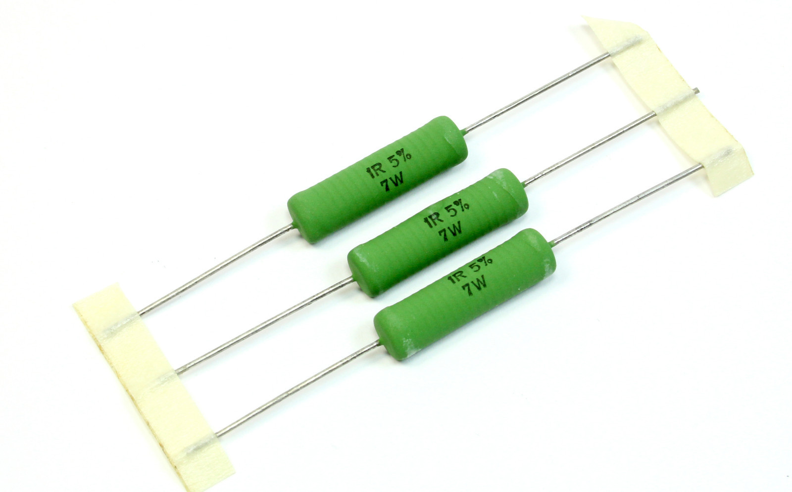 Резистор 3 ома 5 ватт. Резистор 1w 4.7 ohm. Резистор 2,2 ом 7 ватт. Фольговые резисторы Vishay. 1ohm 7w.