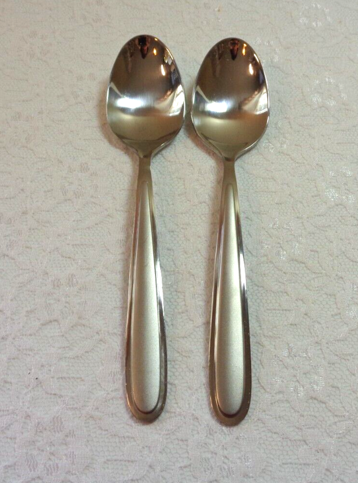 (2) Oneida JORDAN PENINSULA LAURA CASTLE Stainless Teaspoons *FREE SHIPPING*