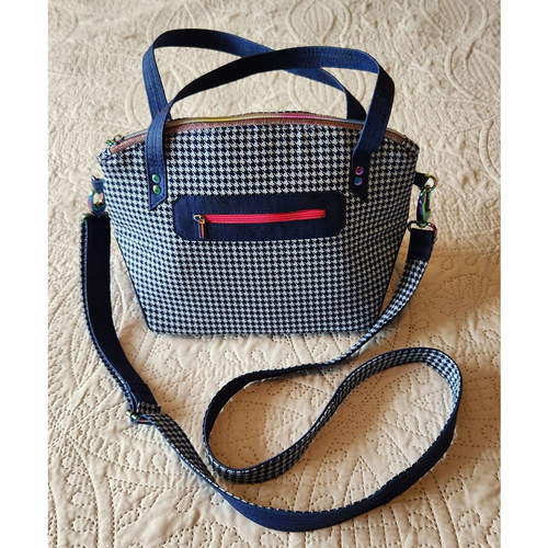 By Holly Handmade Purse Navy Blue & White Hounds Tooth Pink Zippers
