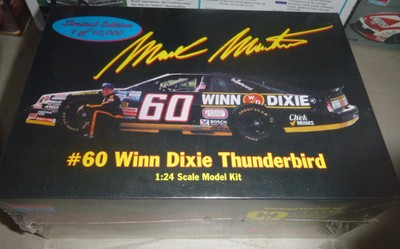 REVELL WINN-DIXIE 60 MARK MARTIN THUNDERBIRD FS Model Car Mountain 1/24 NASCAR