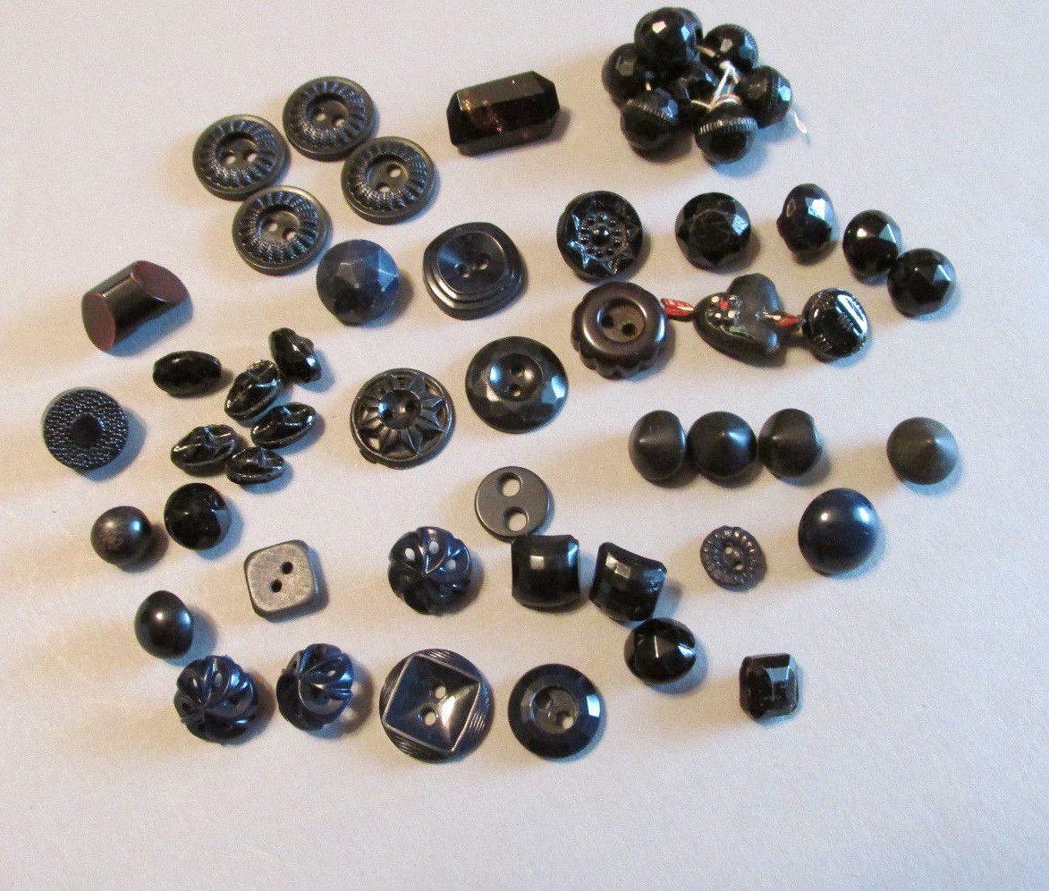 Lot of 95 Vintage Plastic Black Buttons   Mixed Lot