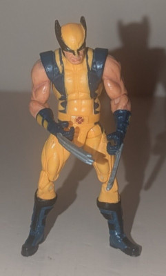 ASTONISHING WOLVERINE MARVEL UNIVERSE 3.75'' FIGURE SERIES 3 #025