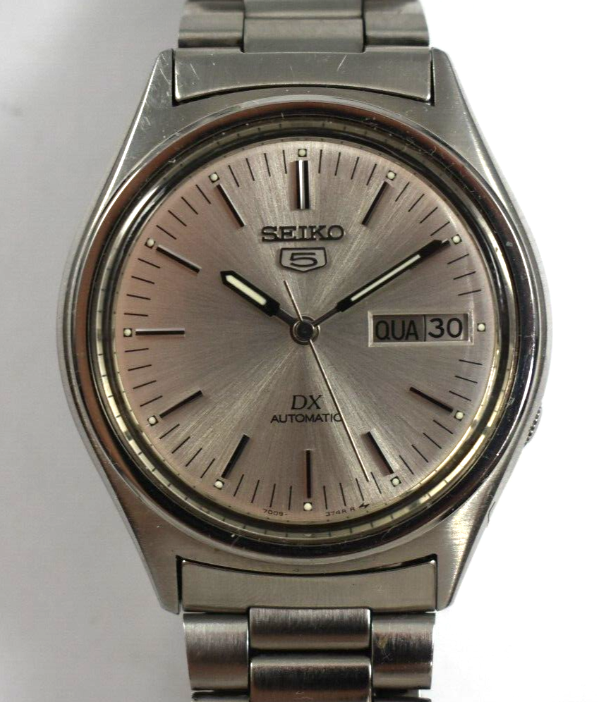 Vintage Seiko 5 DX Automatic Day Date Calendar 7009-3020 Vintage Seiko 5 DX Automatic Day Date Calendar 7009-3020