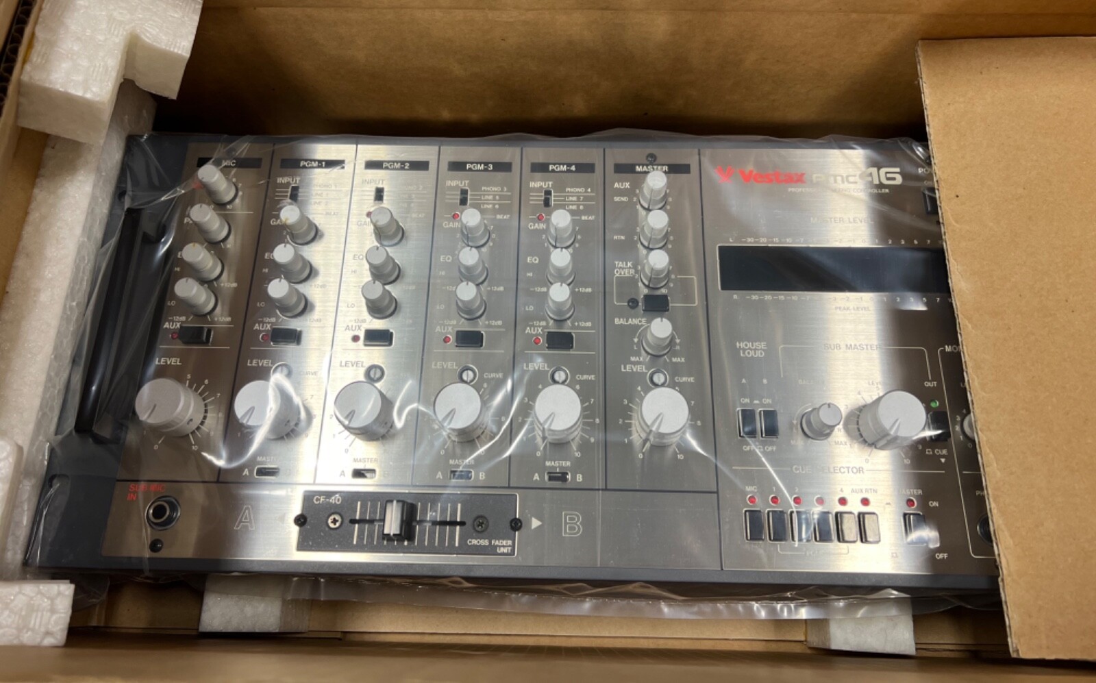 Vestax PMC-46 ロータリー　DJ ミキサー　4チャンネル VESTAX PMC-46 MK II | SOLD OUT 🎶 A Rotary DJ Mixer with 4