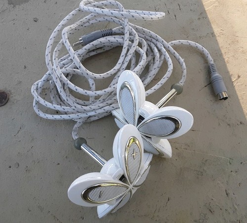 JBL Spyro 2.1 Speakers Black & White L & R Satellites ONLY NO SUB Harman Kardon