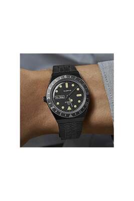 Pre-owned Timex Q  Reissue Watch Tw2u61600